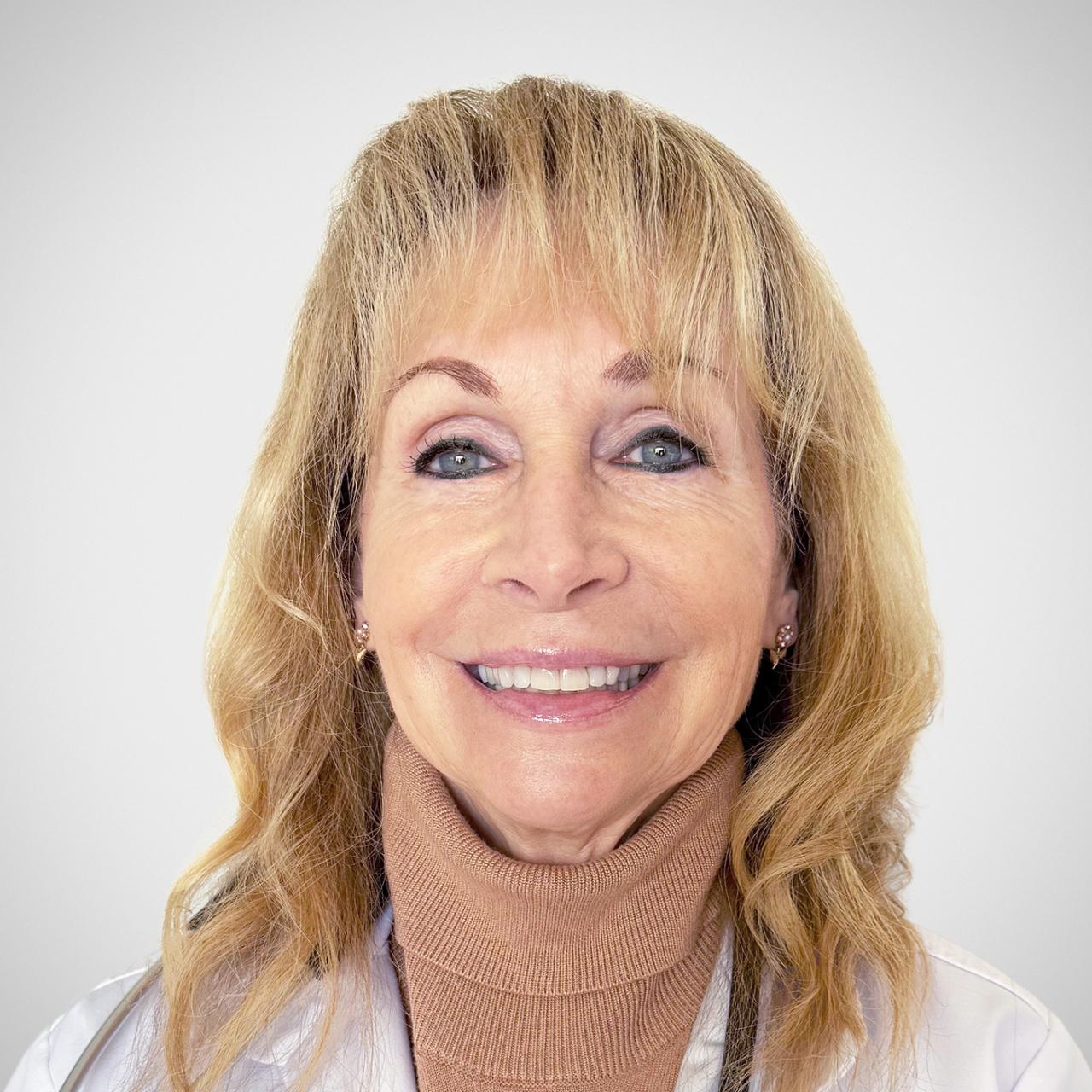 Photo of Margarita Christine Comulada